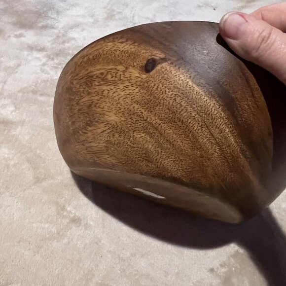 Wooden triangle shaped wooden bowl very MCM mid century style vibe - Picture 4 of 8